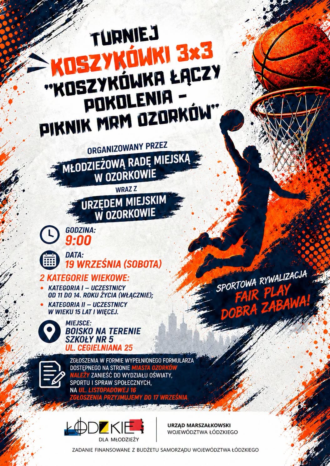Na zdjęciu plakat informujący o Turnieju Koszyk&oacute;wki